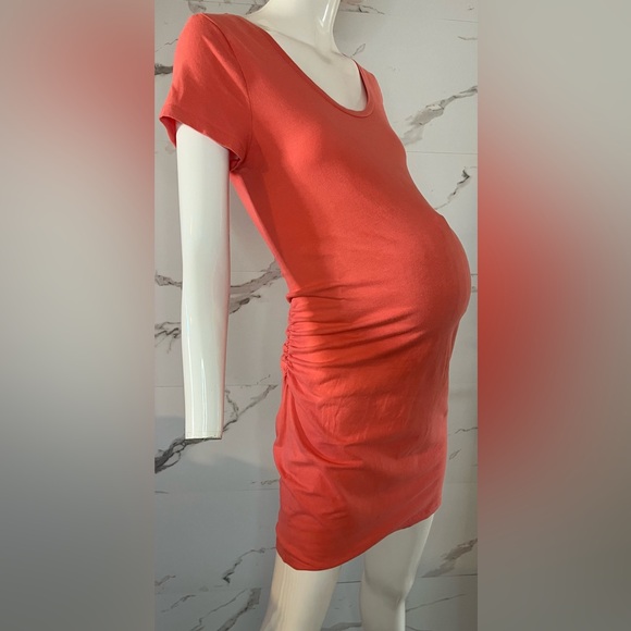Old Navy Dresses & Skirts - Old Navy Maternity Coral Ruched Stretch Cotton Mini T-shirt Dress Size M